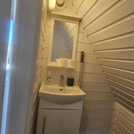 Appartement Cozy Near With Free Privat Prarking